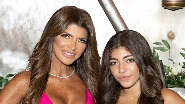 Teresa Guidice Milania Giudice wavy hair