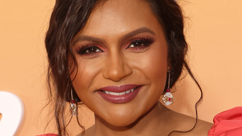 Mindy Kaling smiling