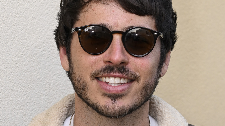 Morgan Evans posing for a picture