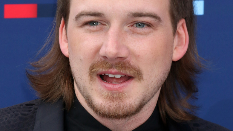 Morgan Wallen posing in 2019