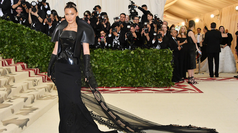 Bella Hadid 2018 Met Gala veil