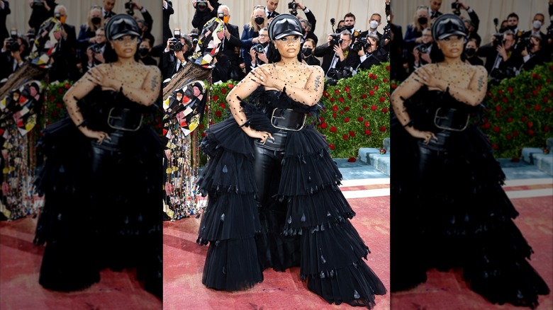 Nicki Minaj 2022 Met Gala Burberry dress was so tight