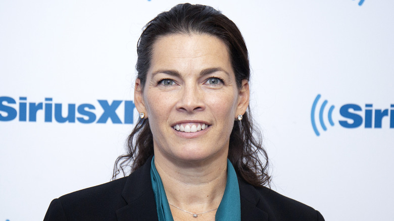 Nancy Kerrigan smiling