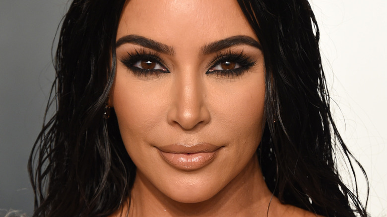 Kim Kardashian attends the 2020 Vanity Fair Oscar Party 
