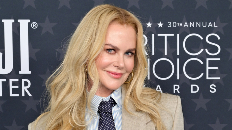 Nicole Kidman head tilt smirk