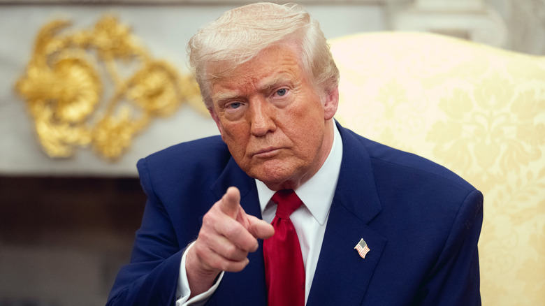 Donald Trump pointing