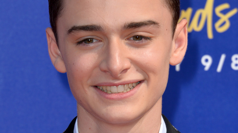 Noah Schnapp smiling