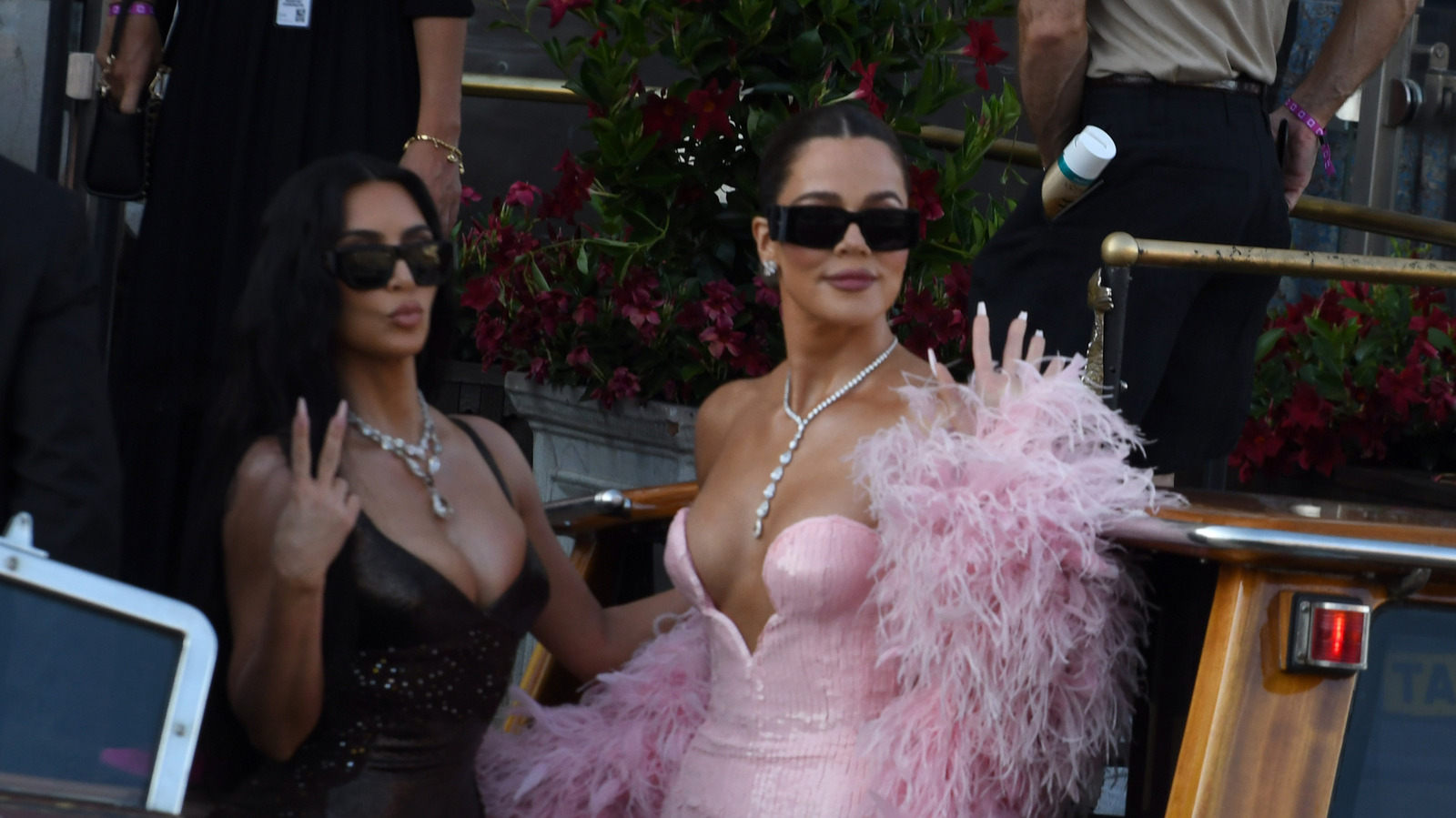 Of Course, The Kardashians And Jenners Were Scandalously Dressed For The Bezos-Sánchez Wedding