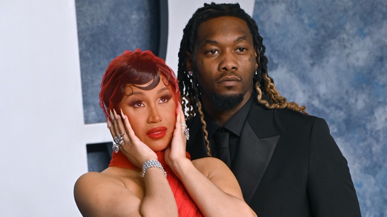 Cardi B and Offset posing
