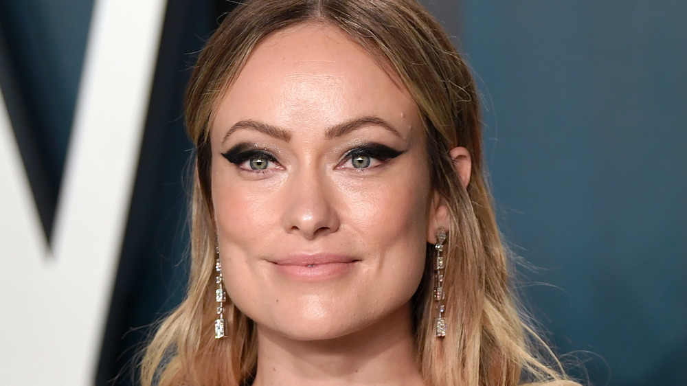 Olivia Wilde posing at an event