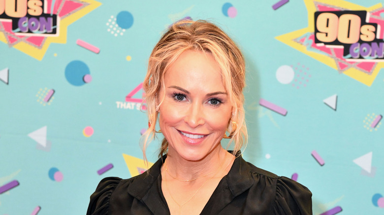 Josie Bissett attend the That's 4's Entertainment's 90s Con