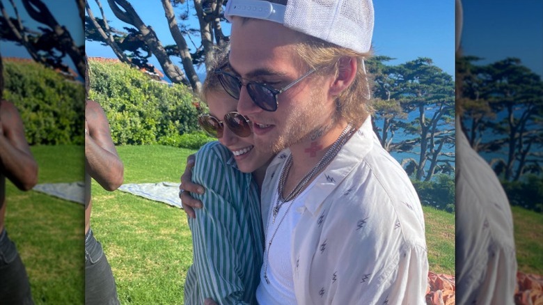 Kaia and Presley Gerber hug in a picture shared to her Instagram in 2020