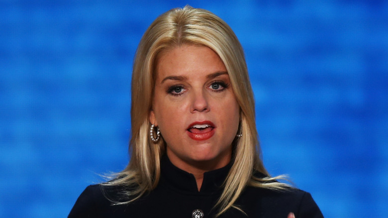 Pam Bondi speaking in 2012