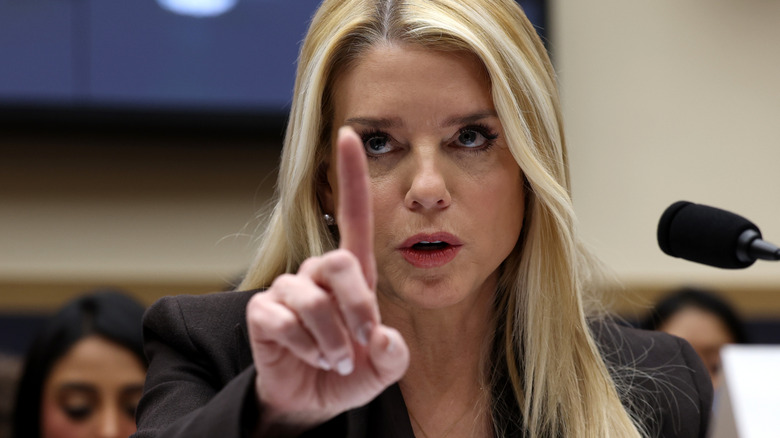 Pam Bondi raises her finger at the House of Representatives Judiciary Committee