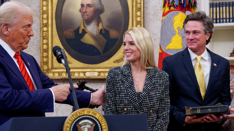 Donald Trump, Pam Bondi and John Wakefield at Bondi's swearing in.