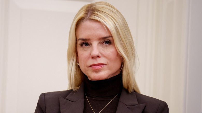 Pam Bondi in the Oval Office