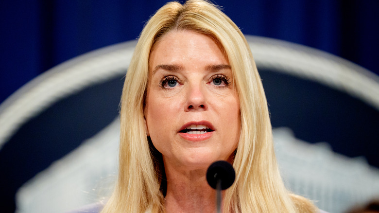 Pam Bondi speaking at the white house.