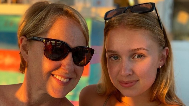 Sally Dynevor and Harriet Dynevor smiling