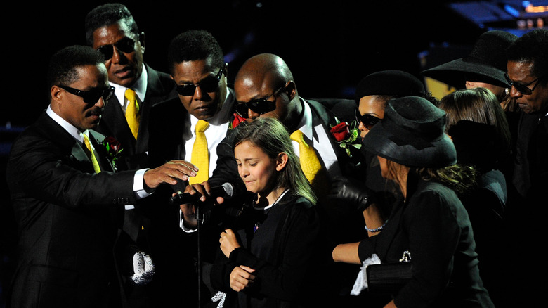 Paris Jackson speaks at her father's 2009 funeral