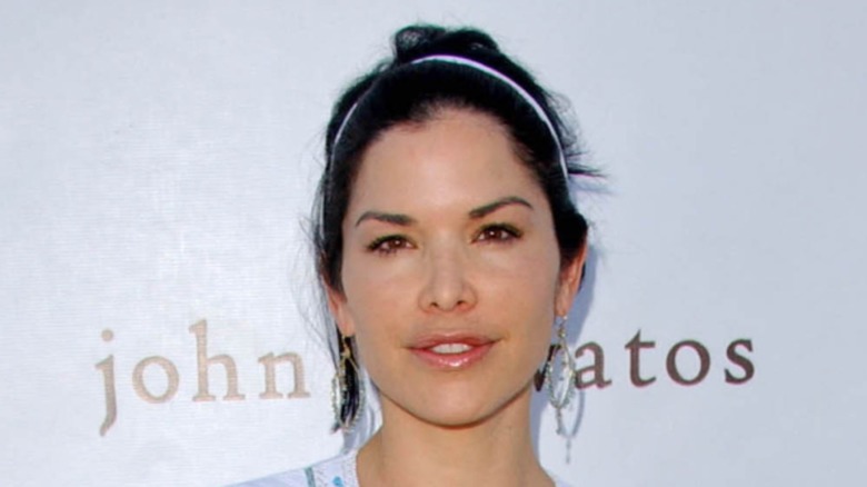 Lauren Sánchez Bezos smiling on the red carpet in a pre-plastic surgery photo