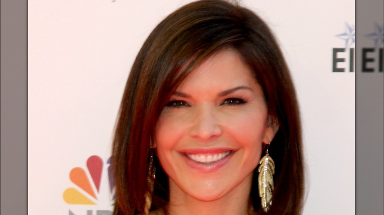 Lauren Sánchez Bezos smiling on the red carpet in a pre-plastic surgery photo