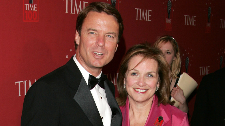 John Edwards posing with Elizabeth Edwards