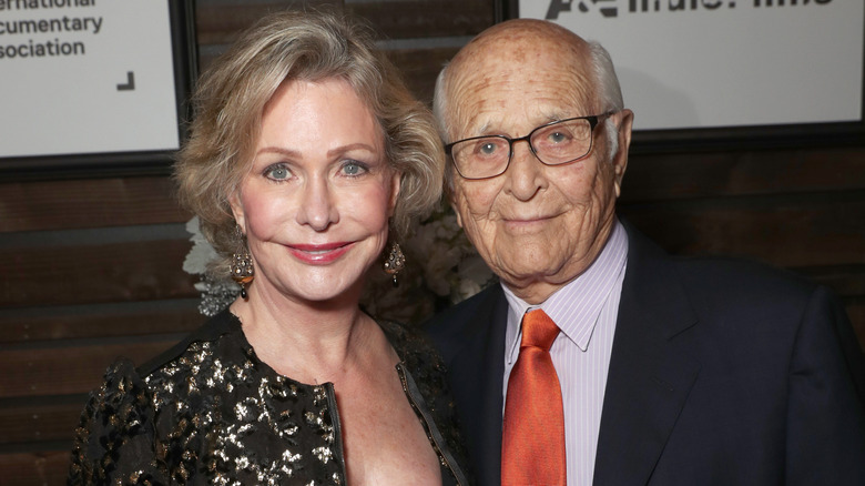 Norman Lear and Lyn Lear red carpet