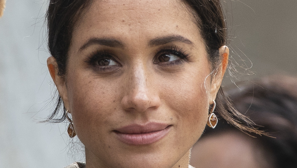 Meghan Markle orange earrings