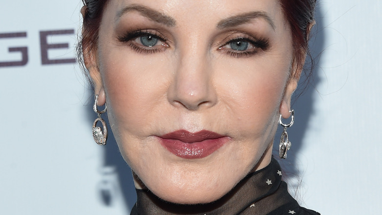 Priscilla Presley blue eyes