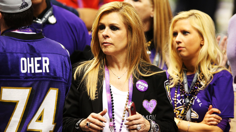 Leigh Anne Tuohy purple decor