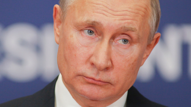 Vladmir Putin Head to side sad