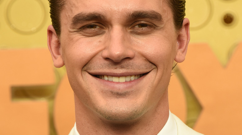 Antoni Porowski smiling