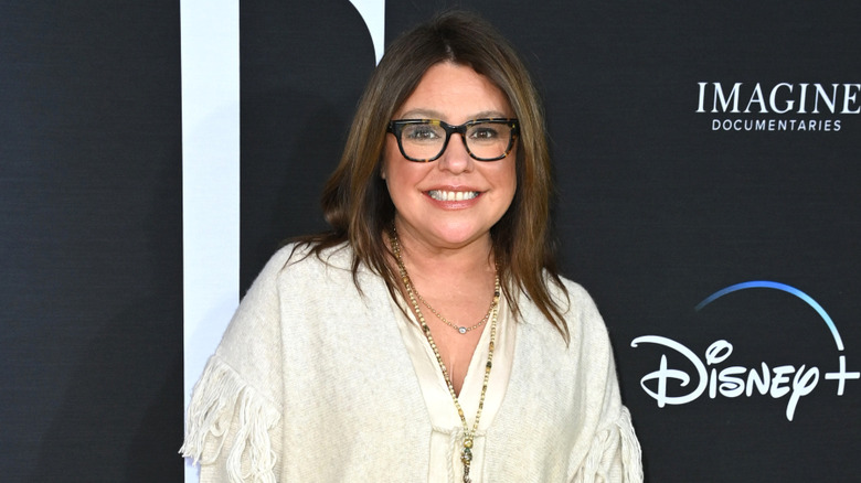 Rachael Ray wearing sunglasses
