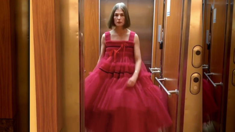 Rosamund Pike walking