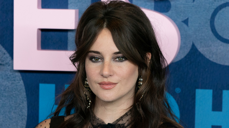 Shailene Woodley posing 