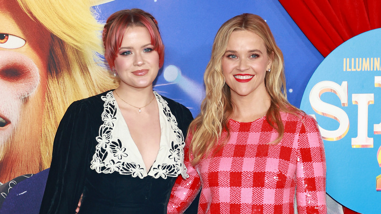 Ava Phillippe and Reese Witherspoon