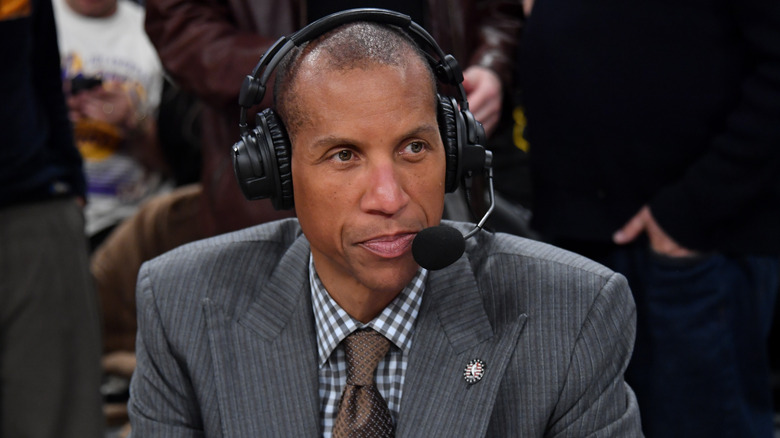 Reggie Miller wearing headset