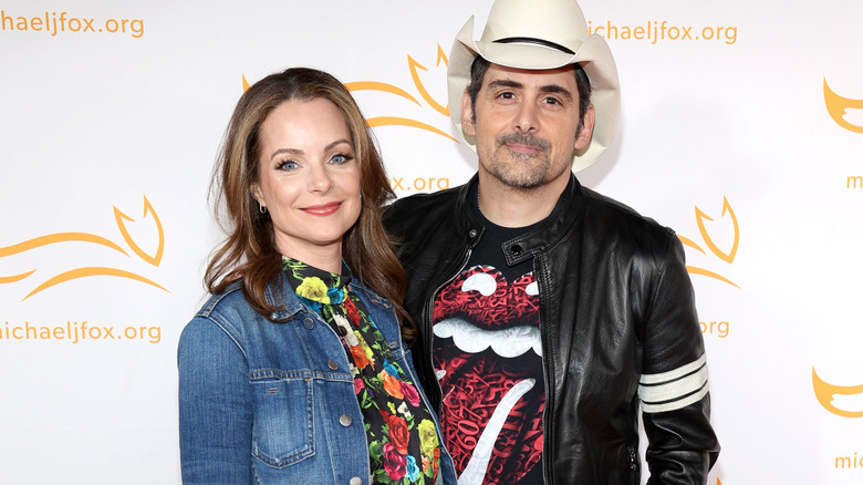 Kimberly Williams-Paisley and Brad Praisley posing with a smile