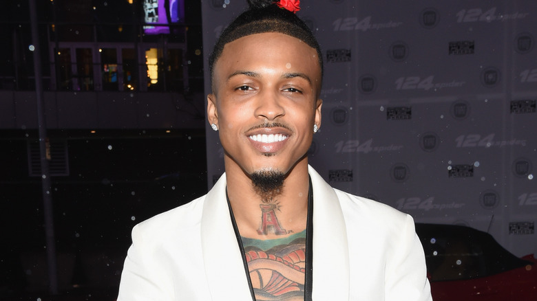 August Alsina, smiling