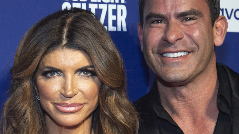 Teresa Giudice and Luis Ruela posing