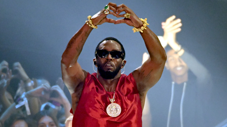 Diddy bling red shirt concert