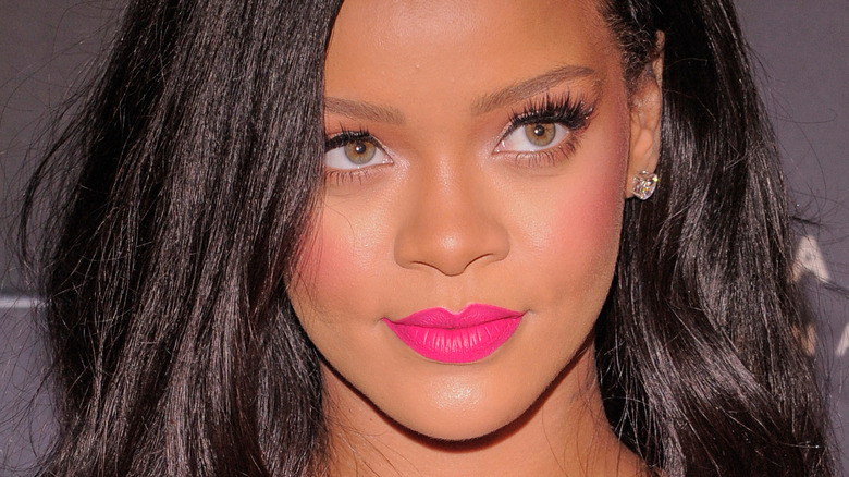 Rihanna hot pink lipstick