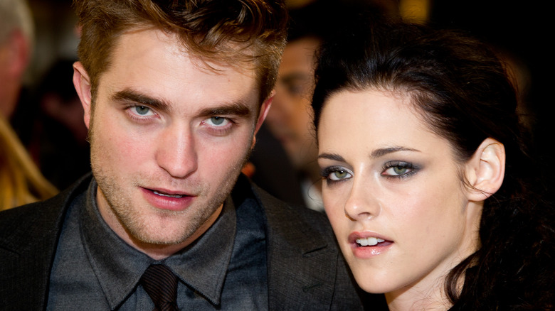 Robert pattinson and Kristen stewart mouths open