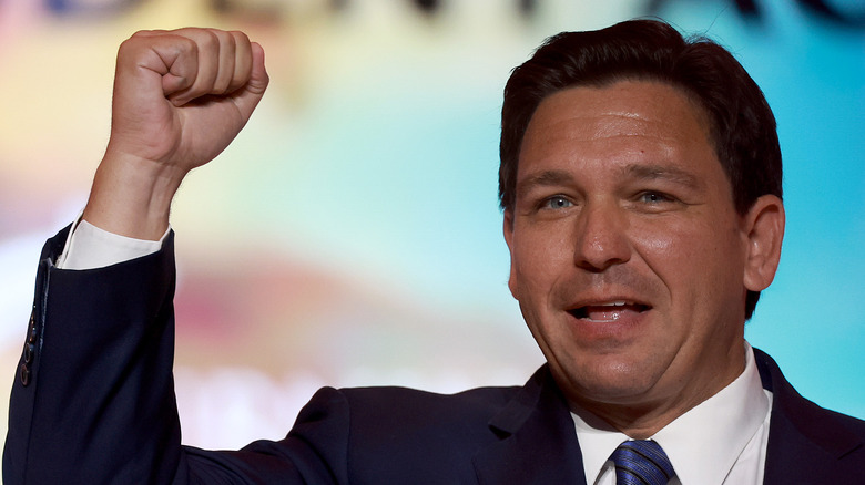 Ron DeSantis raising fist