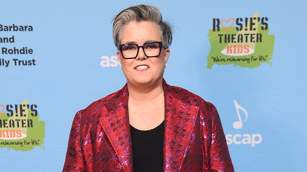 Rosie O'Donnell poses on red carpet