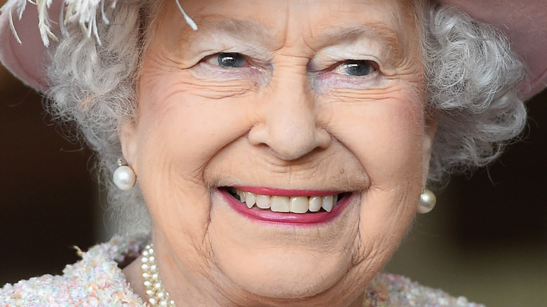 Queen Elizabeth pink lipstick