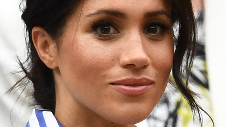 Meghan Markle messy hair