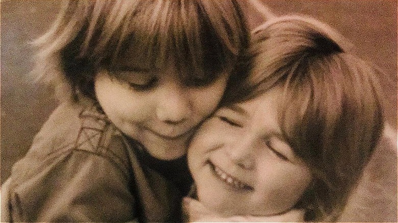Russell Crowe's sons hugging