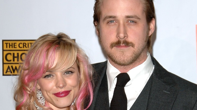 Ryan Gosling Rachel McAdams pose for photo