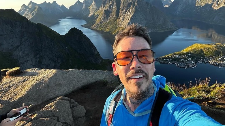 David Bromstad takes selfie atop Norwegian mountain